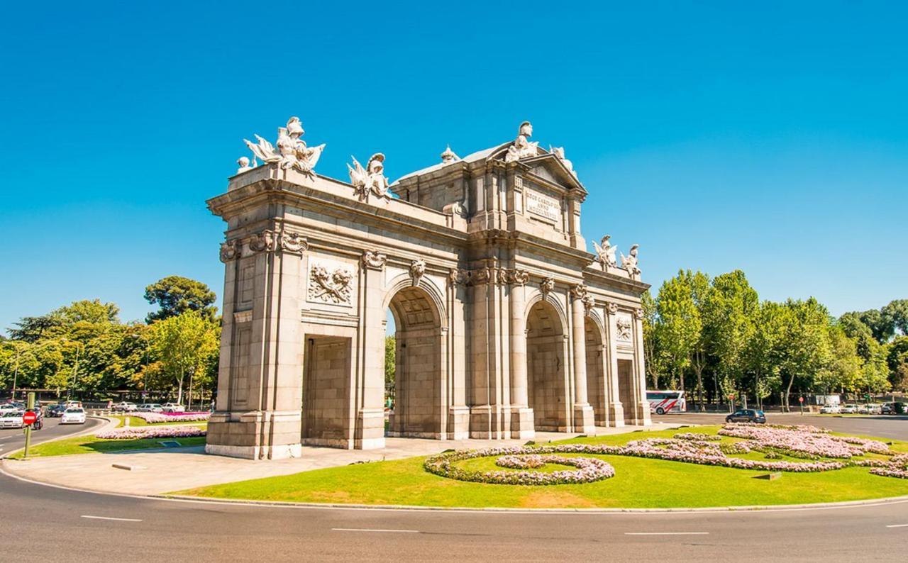 Adosado Cerca Plaza Castilla - Apartamento Cuzco 马德里 外观 照片